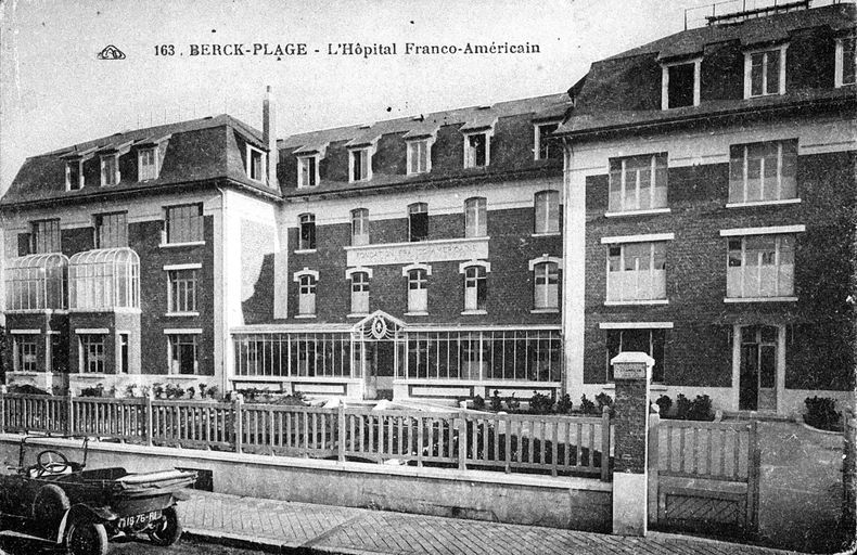 Ancien hôpital marin dit hôpital Pasteur ou Oeuvre des Petits allongés, puis Fondation franco-américaine, actuellement école professionnelle d'infirmières dite institut de formation en soins infirmiers