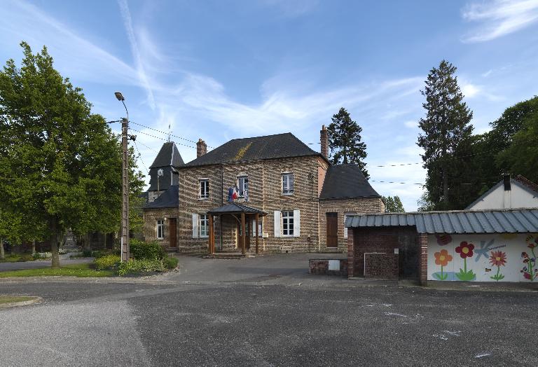 Ancien presbytère d'Yzengremer actuellement mairie