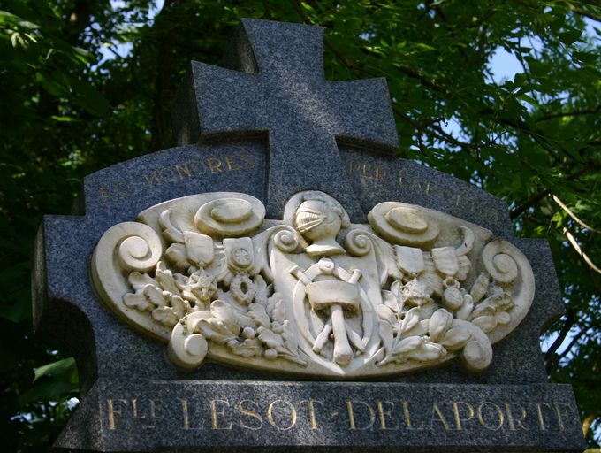 Tombeau de la famille de l'entrepreneur Lesot-Delaporte