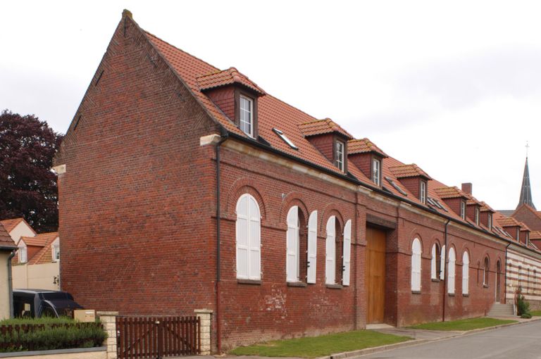 Ancien château d'Allonville (vestiges)