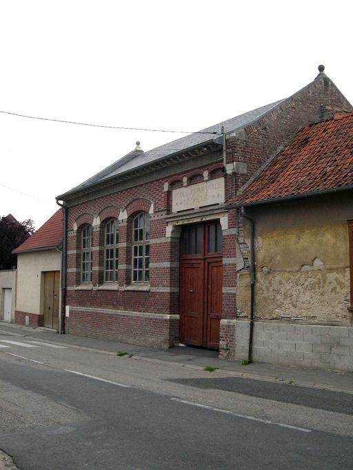 Maisons d'artisan, puis école primaire, dite école communale de filles