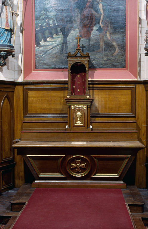 Autel, tabernacle et 2 gradins d'autel (maître-autel)