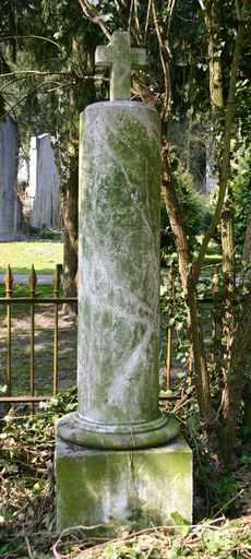 Tombeau (colonne funéraire) Jourdain-De Saint-Riquier