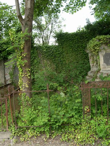 Tombeau (stèle funéraire) de Marie Antoinette Henriette Maillard