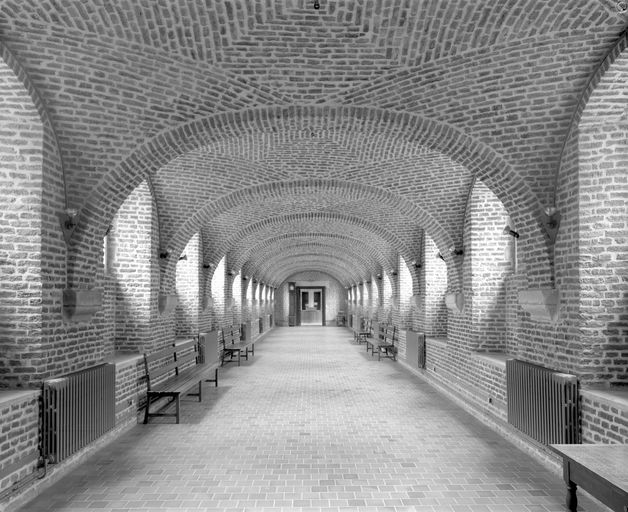 Ancien hôpital général, puis hospice de Douai (actuellement maison de retraite)