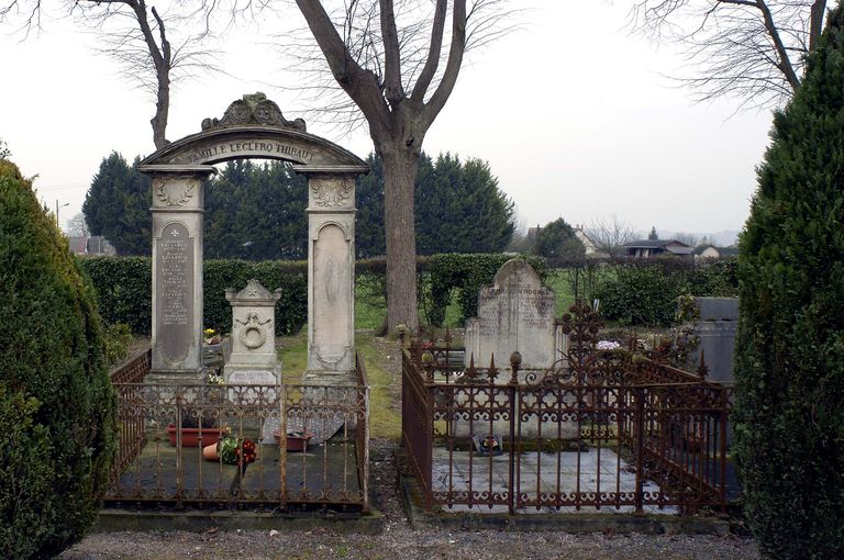 Monument funéraire de la famille Leclercq Thibault