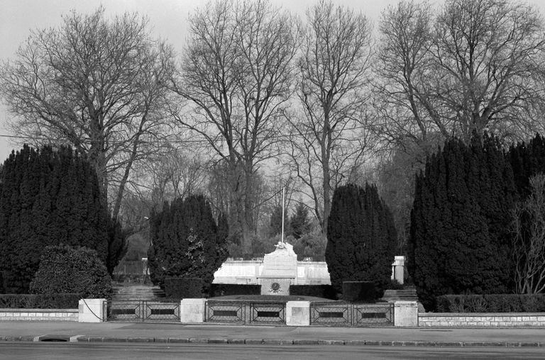 Monument aux morts de Péronne