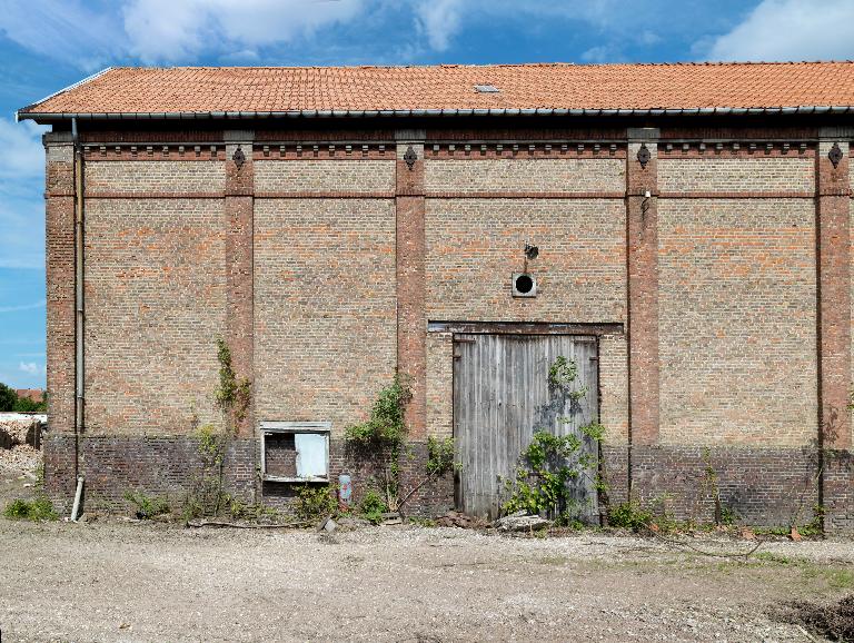 Ancienne usine textile (filature et tissage de jute) Saint Frères, puis Boussac Saint Frères, à Beauval (vestiges)