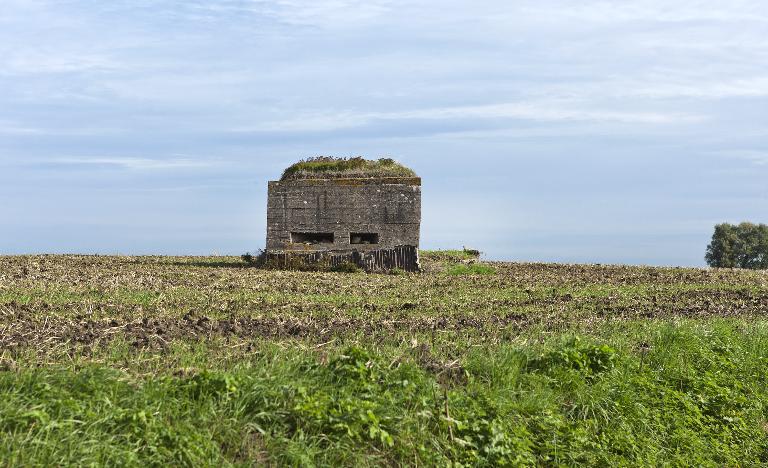 Casemate de communication optique S. 9 puis 243