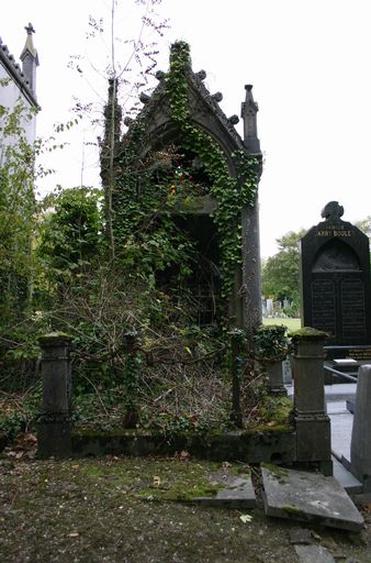 Tombeau (oratoire) de la famille Deneux-Vast