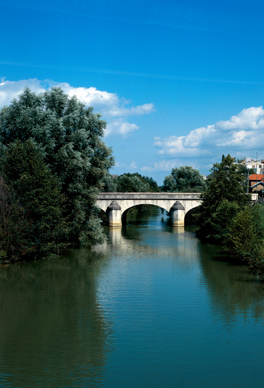 Pont sur la Marne.