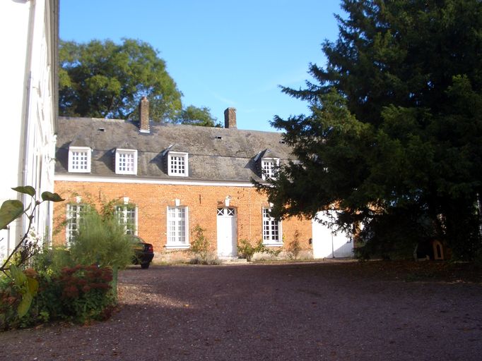 Ancienne ferme (ancien château) à Port-le-Grand