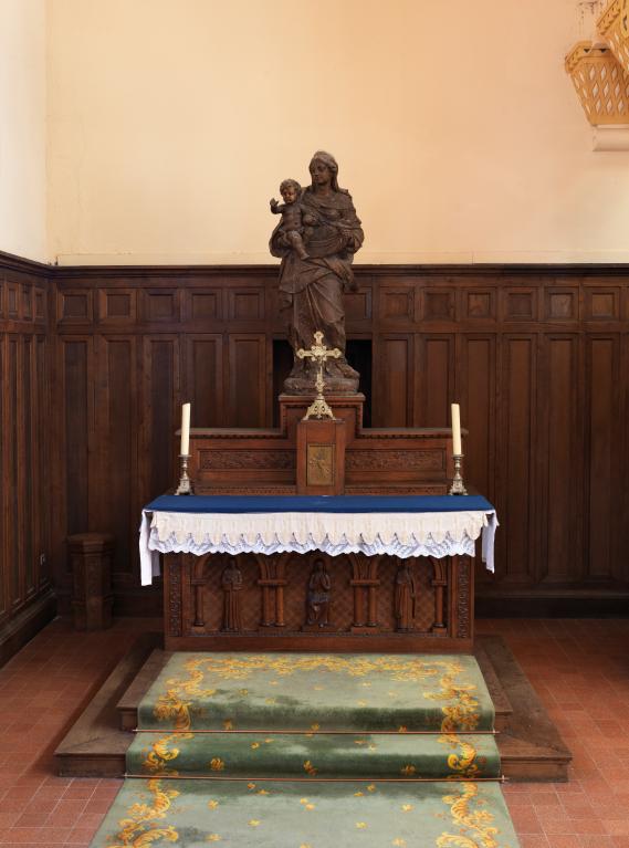 Le mobilier de l'église de la Nativité de Saint-Jean-Baptiste à Villers-Bretonneux