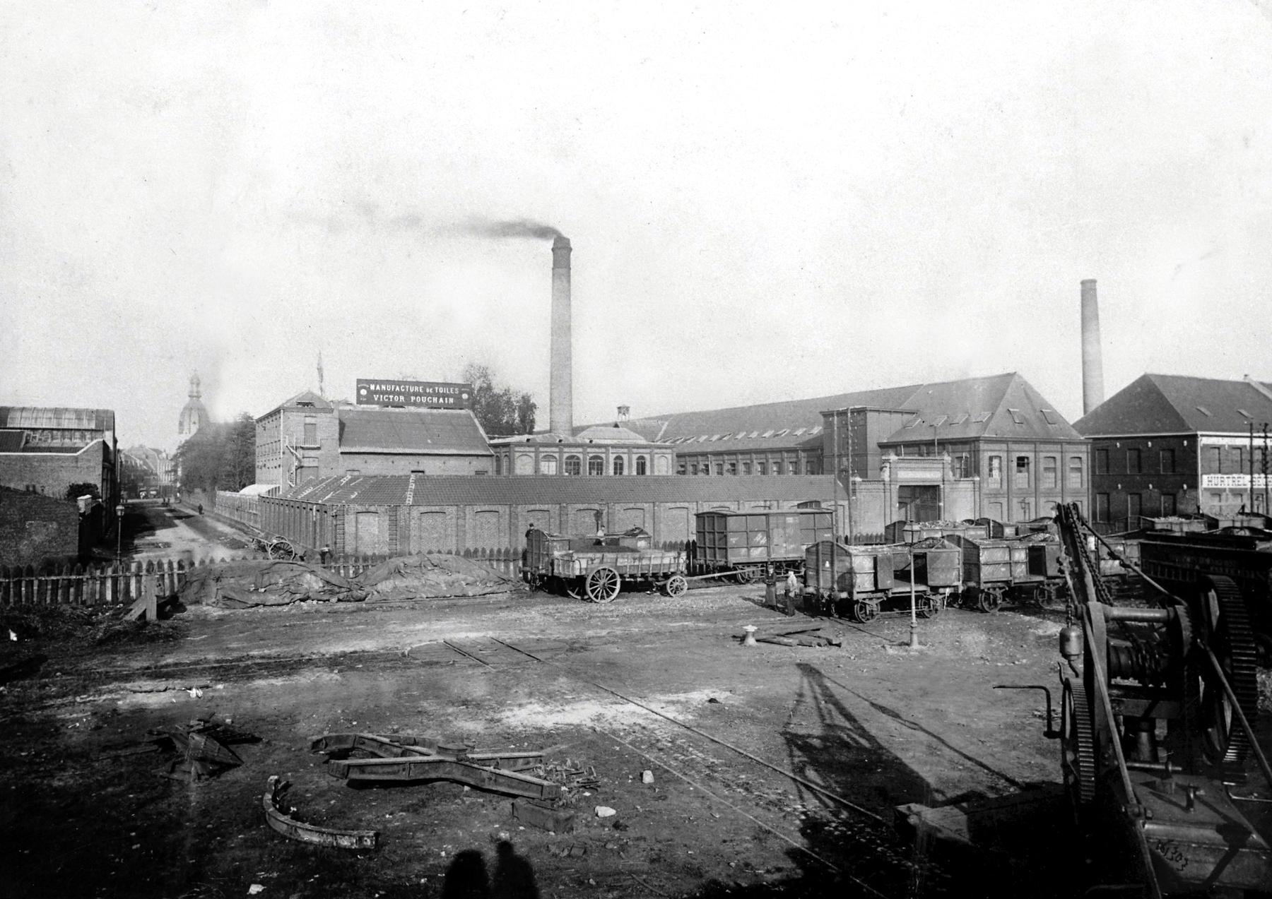 Filature et tissage Victor Pouchain, puis Victor Pouchain & Decroix Frères, puis Donat-Agache puis usine de confection Beaudeux-Lebbe