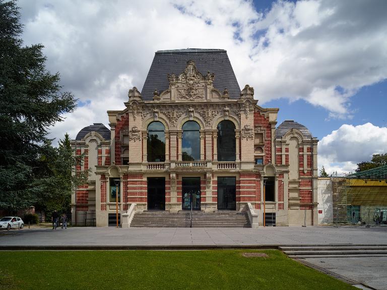 Salle des fêtes et théâtre de Saint-Amand-les-Eaux