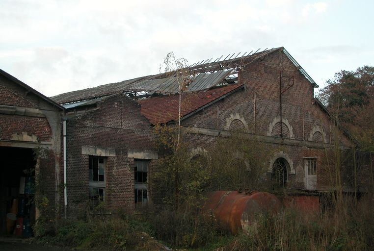 Filature de laine Lefèvre, puis Poiret Frères et Neveu, puis filature de laine et usine de teinturerie des Laines du Bon Pasteur, puis Société des Filatures et Teintureries de Saint-Épin