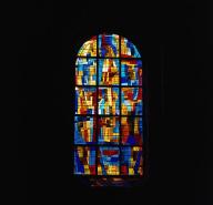ensemble de douze verrières abstraites
