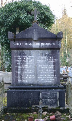 Tombeau (stèle funéraire) de la famille Devillers-Mongrenier