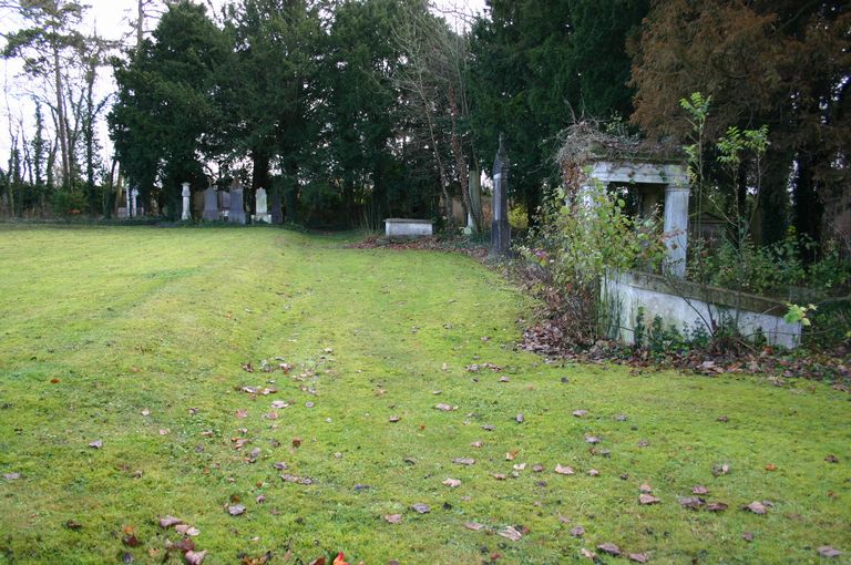 Enclos funéraire de militaires, dit ancien carré des soldats prussiens protestants (vestiges)