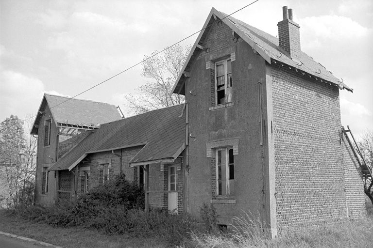 Ancienne sucrerie Magniez, Villet et Cie, puis râperie de la Société Vermandoise de Sucrerie (vestiges)