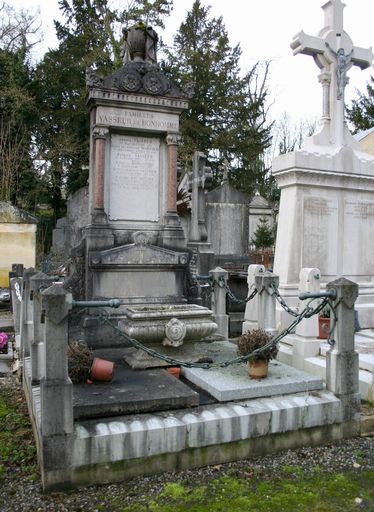 Tombeau (stèle funéraire) des familles Vasseur et Bonhomme