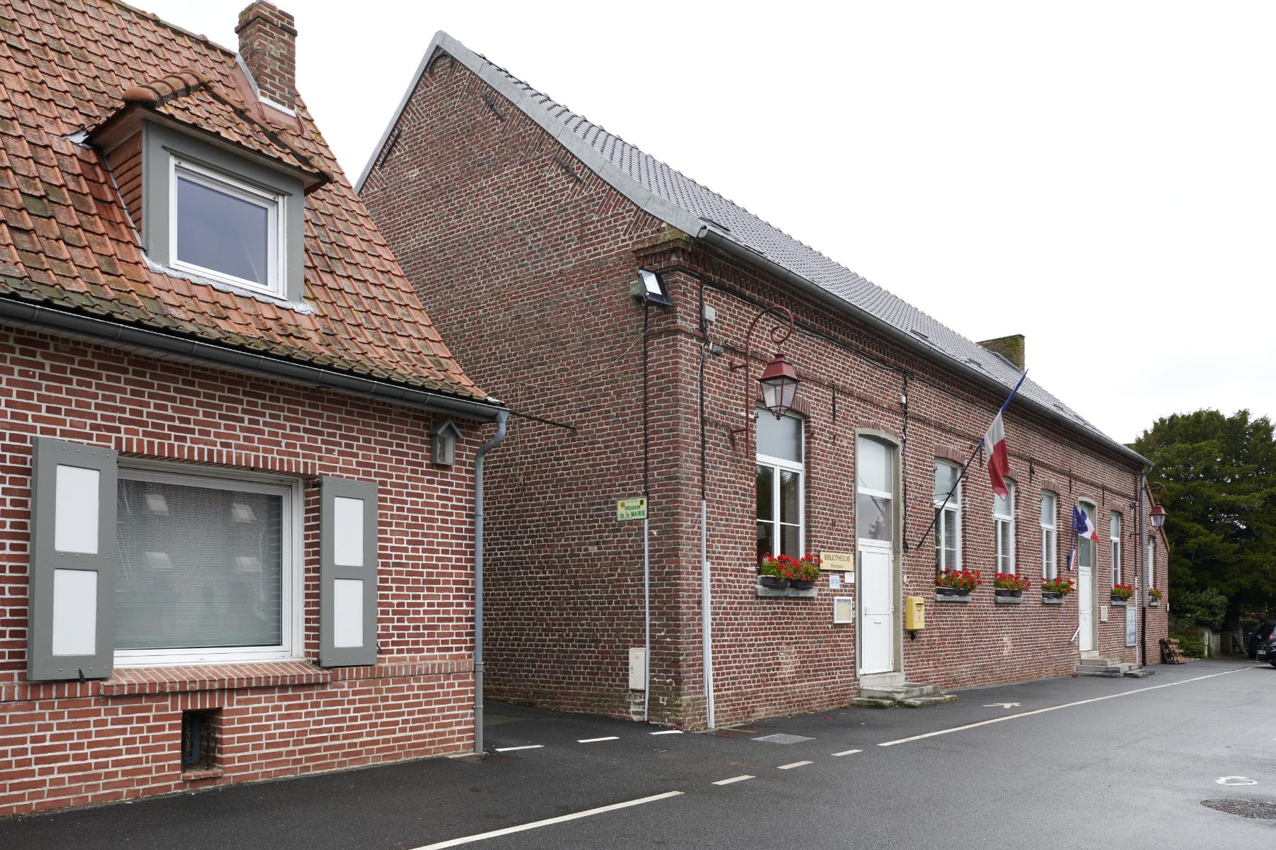 Ancienne école, actuellement mairie de Sainte-Marie-Cappel