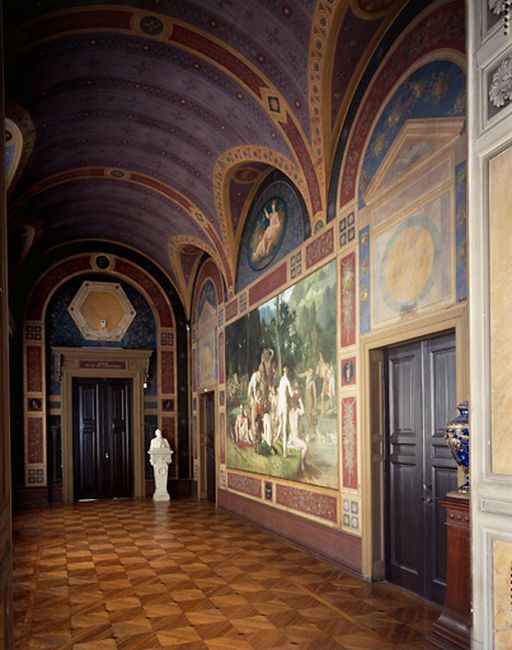 Ancien arsenal, dit hôtel des Fiefs, actuellement musée de Picardie