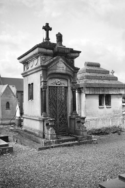 Tombeau (chapelle) de la famille Colin-Dequenne