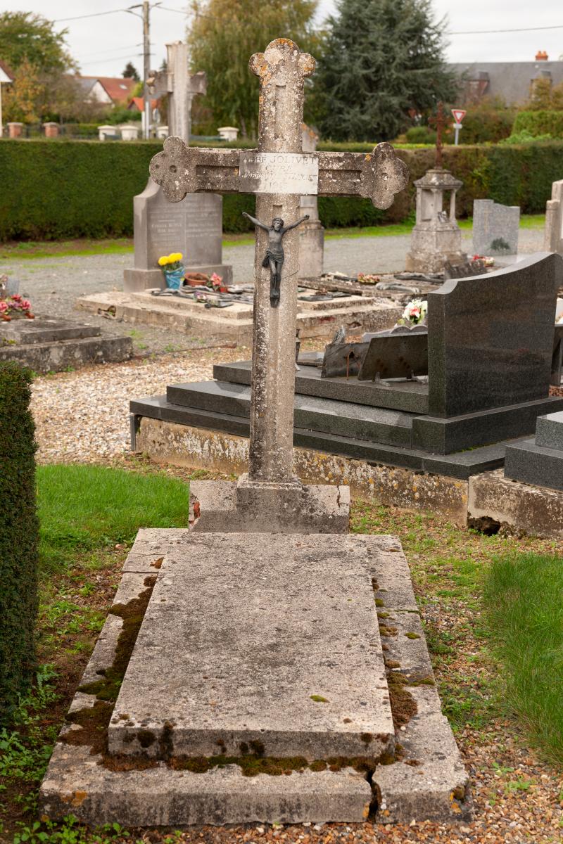 Le cimetière communal d'Abbeville-Saint-Lucien