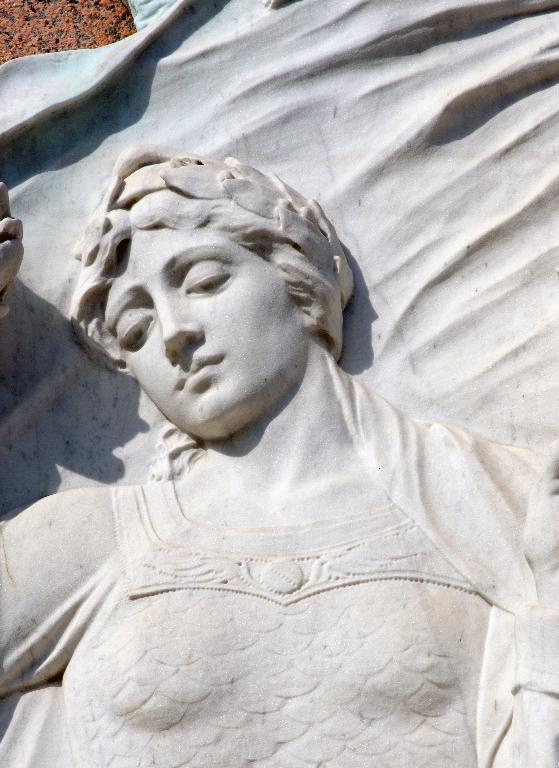 Monument aux morts de Combles