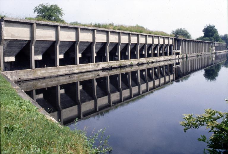 Port dit rivage de la Compagnie des mines de Nœux, puis de la Compagnie des mines de Vicoigne, Nœux et Drocourt, puis du Groupe de Béthune (détruit)