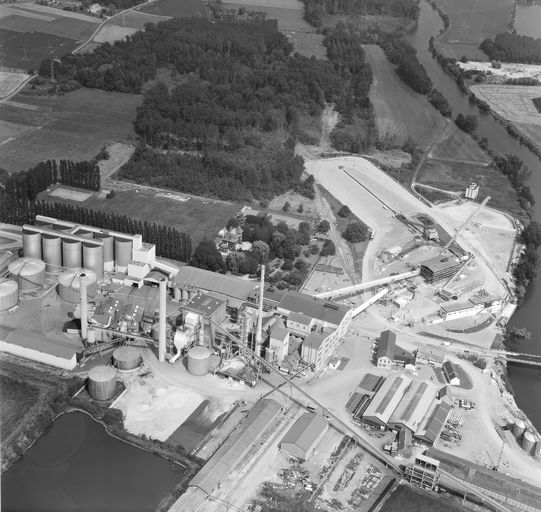 Ancienne sucrerie de betteraves Mils et Cie, puis SA Sucrière de Berneuil-sur-Aisne, puis Sucrerie et Distillerie de l'Aisne