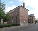 Ancienne école primaire de garçons, puis école primaire de filles et mairie, puis hospice et bains douches de Saint-Ouen