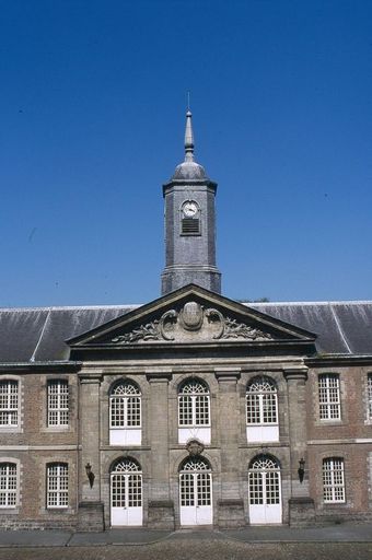 Ancien hôpital général, puis hospice de Douai (actuellement maison de retraite)