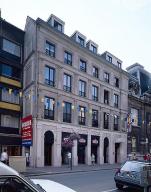 Hôtel de voyageurs dit Hôtel du Nord, puis école dite Institution Saint-Stanislas, puis Cinéma Kursaal, actuellement magasin de commerce