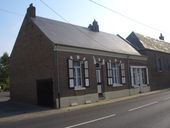 Ancienne ferme avec atelier de menuisier