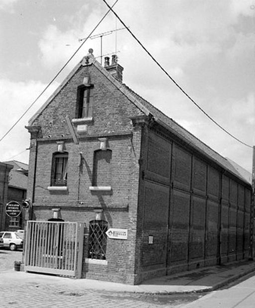 Ancien moulin puis filature Marest, Marest et Cie, Eugène Cosserat, Cosserat fils et Cie, devenue usine d'articles en caoutchouc Pirelli France Latex