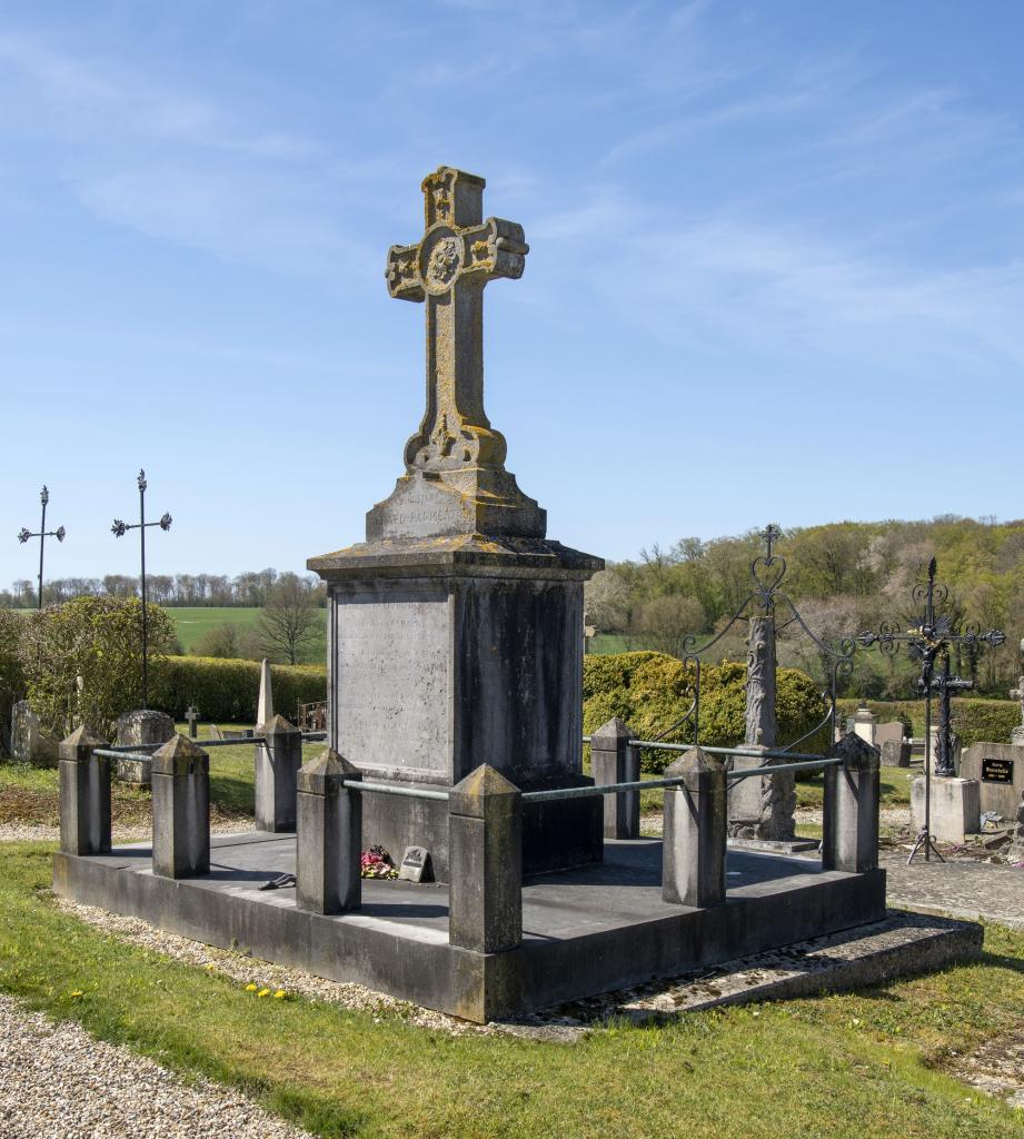 Cimetière communal de Doméliers