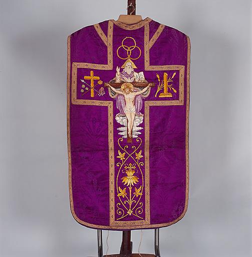 Chasuble (ornement violet) : saint Sang
