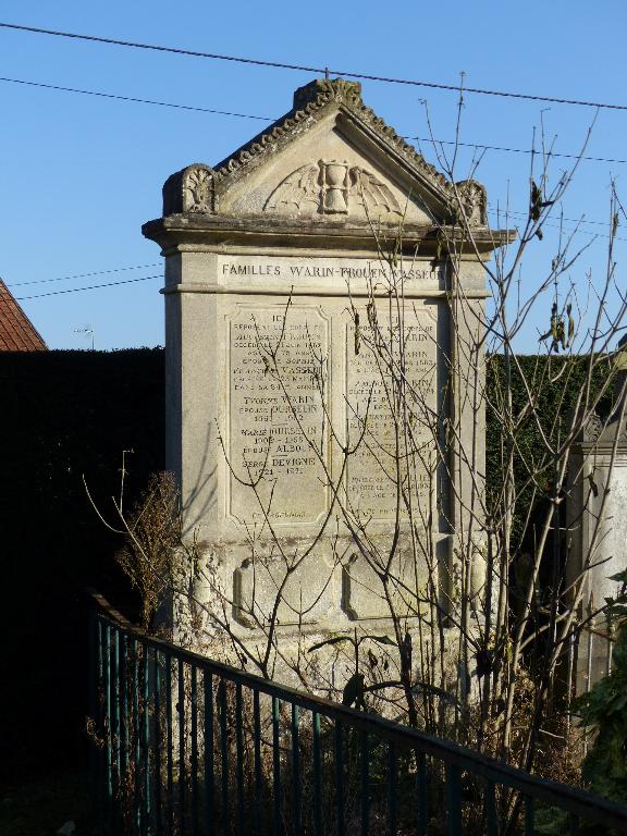 Tombeau (stèle funéraire) des familles Warin-Frouen-Vasseur