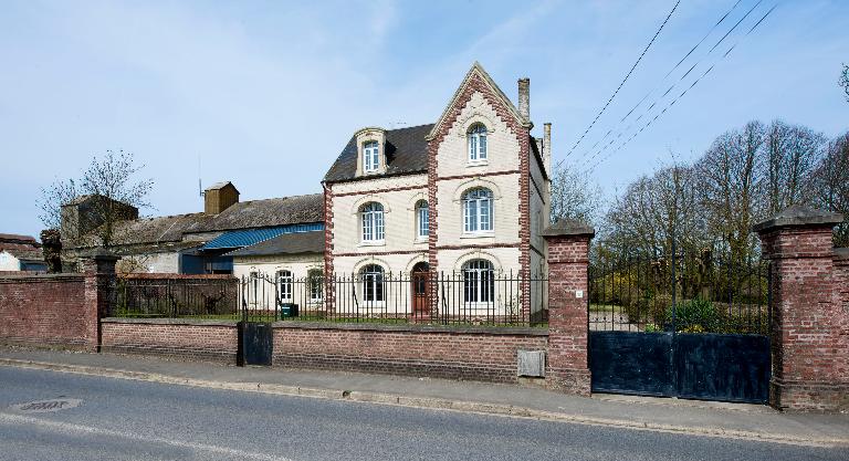 Ancienne maison du directeur de l'entreprise Auer à Feuquières-en-Vimeu