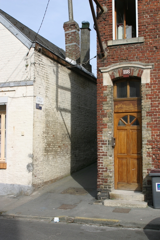 Ensemble d'édifices à cour commune, dit Cour Corbizet, puis Cour Duchamp, à Saint-Quentin