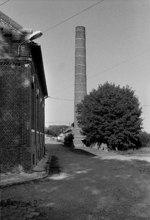 Ancienne usine de papeterie Failliot, devenue usine textile (cordage et effilochage de coton) Abel Valet, puis usine de produits chimiques Philipps Pain, puis SPCI