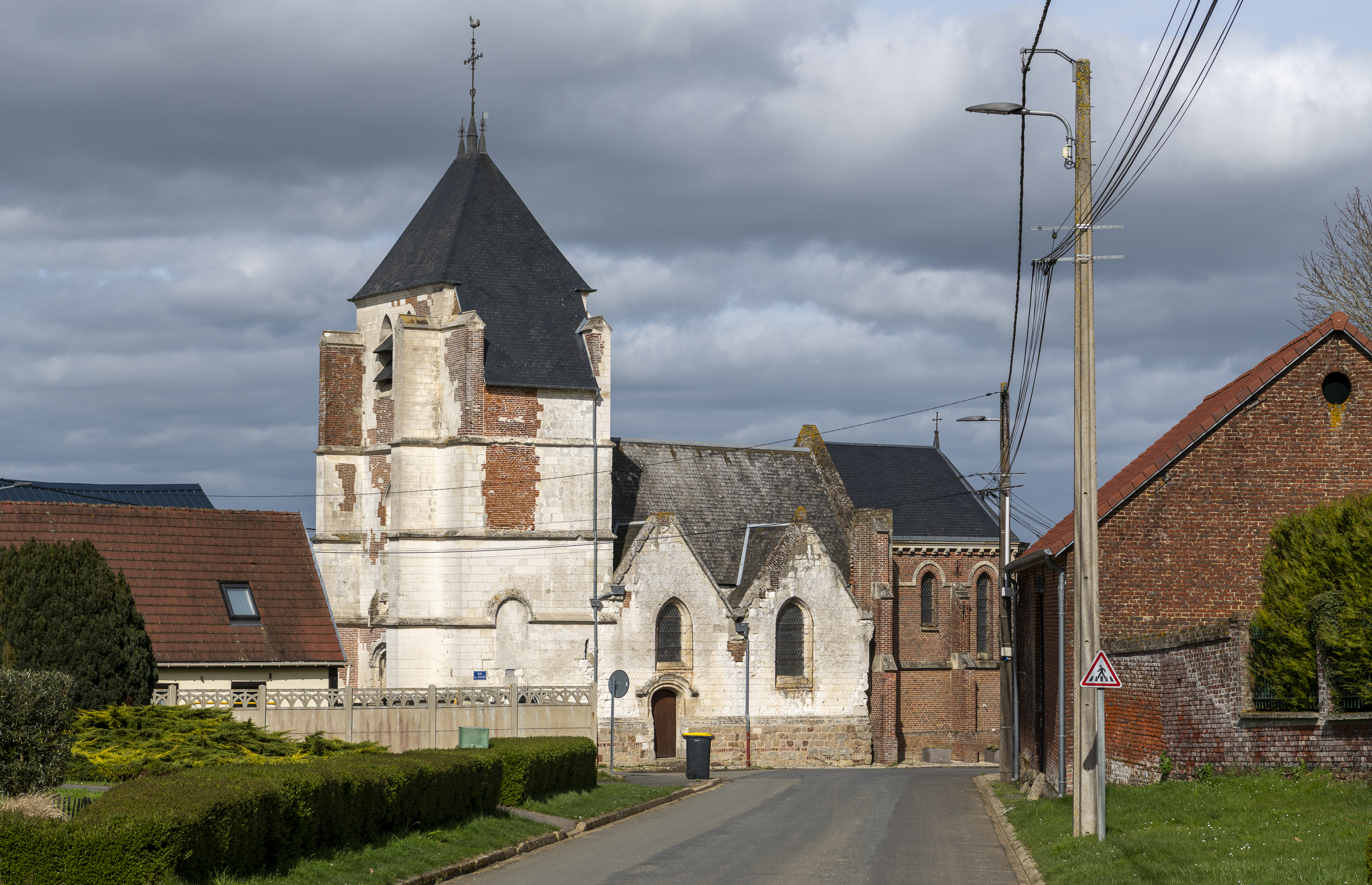 Le village de Mory-Montcrux