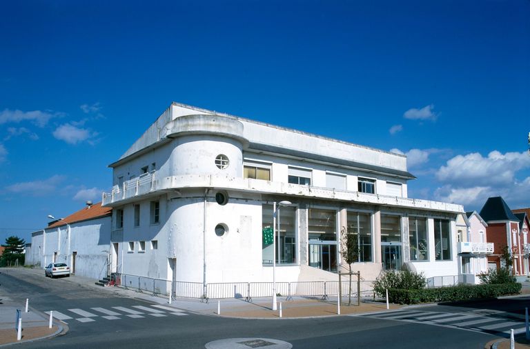 Ancien Hôtel de la Tour, puis Hôtel de la Tour et de la Plage, puis casino (détruit)