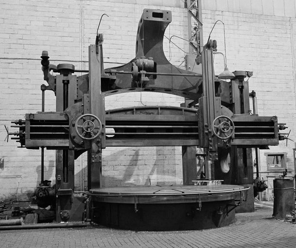 Usine de construction mécanique, dite Ateliers de Construction de Compiègne, puis ACC la Jonchère Systèmes