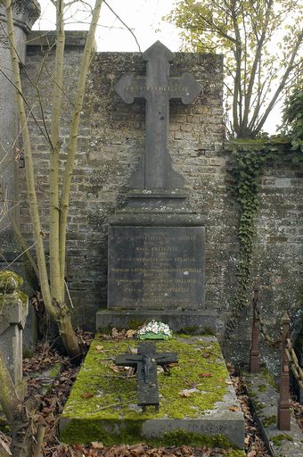 Tombeau (stèle funéraire) de la famille Cottrelle