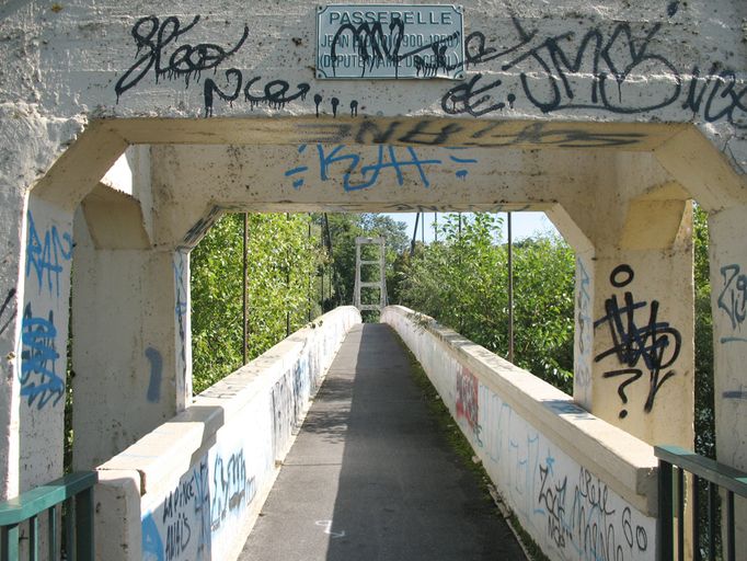 Passerelle Jean-Biondi à Villers-Saint-Paul