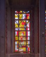 Verrière figurée : Notre-Dame de la Paix (baie 18)
