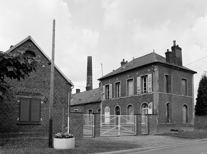 Ancienne sucrerie de betteraves Desmarest-Vervelle et Cie, puis Fantauzzi, puis usine de nettoyage de fûts métalliques des Etablissements Goux